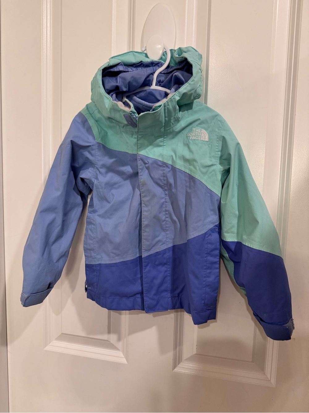 The North Face Girls' 2 in 1 Hooded Rain Jacket in Mint & Blue